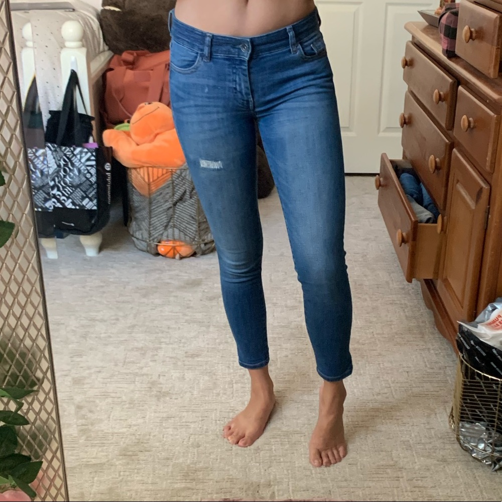 Zara Low Rise Cropped Jeans